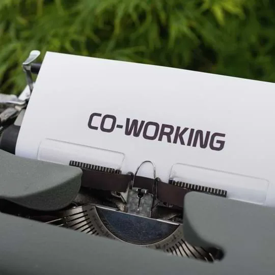 我们通过提供专业工具，助力电竞爱好者 - JJB